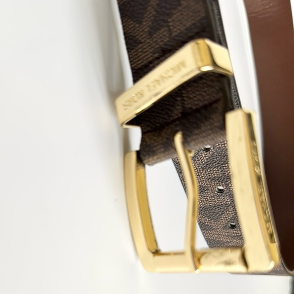 Michael Kors Women's Belt - Picture 2 of 3